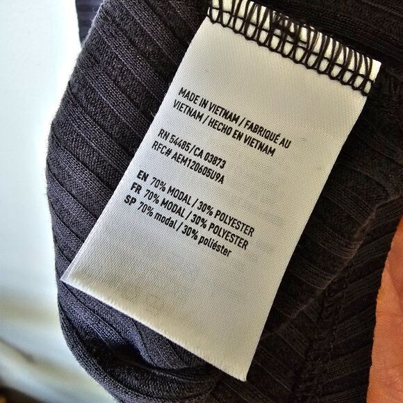 EUC AMERICAN EAGLE DARK GREY SUEDED RIBBED HALTER NECK CUT OUT TANK XS/S - Picture 6 of 7